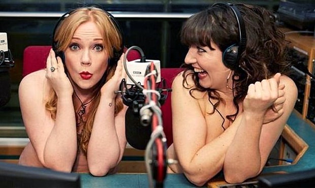 Yorkshire duo Jenny Eells and Kat Harbourne undress with a guest for revealing confessions & conversations - OnAir.ru